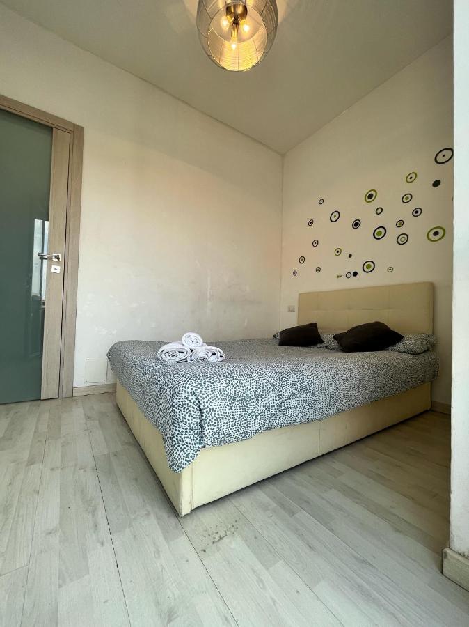Milan Adrian Apartments Екстер'єр фото